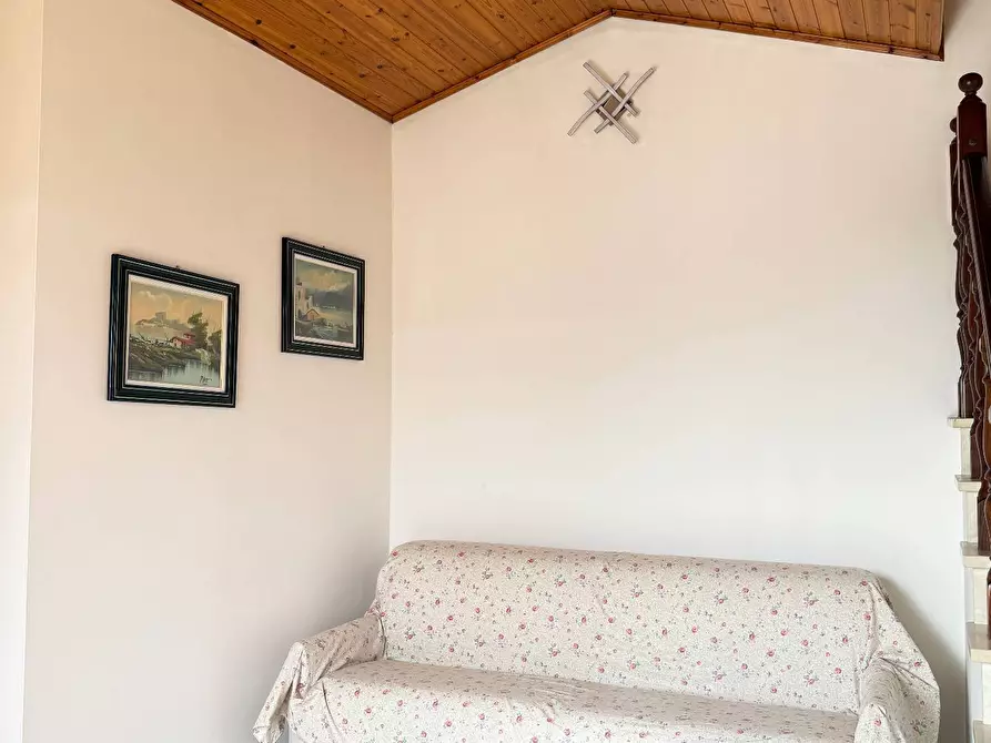 Immagine 21 di Casa semindipendente in vendita  a Porto Mantovano