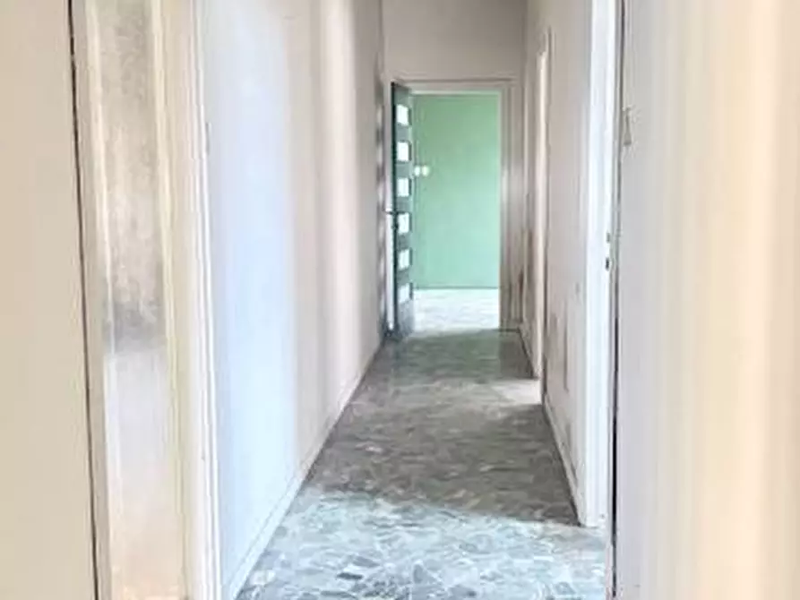 Immagine 46 di Casa indipendente in vendita  a Mantova