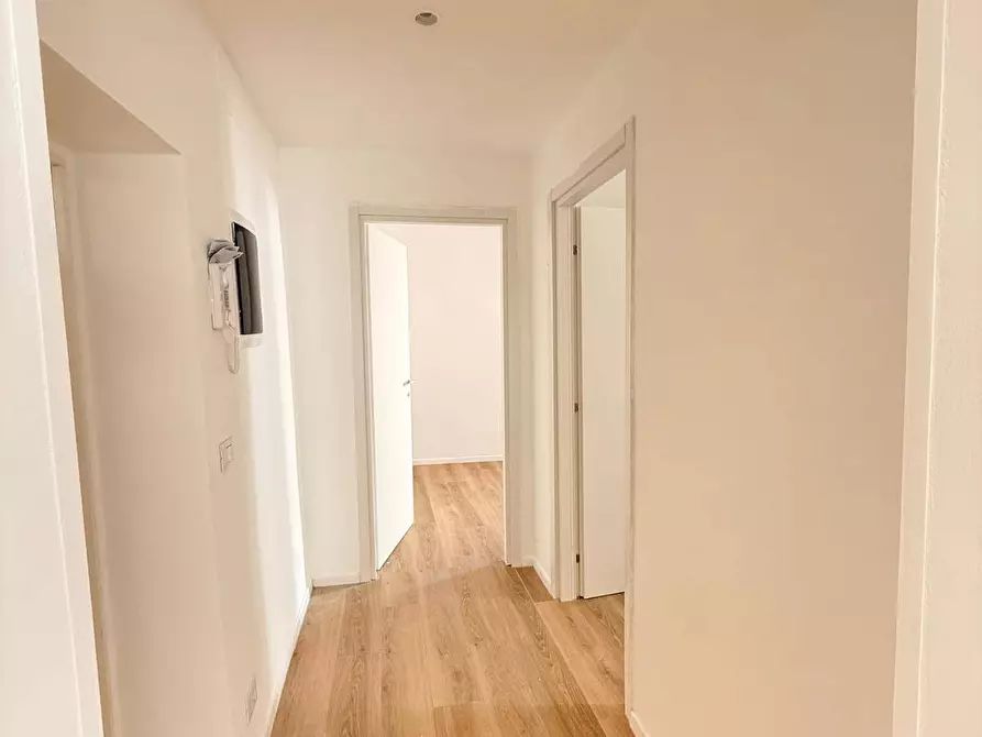 Immagine 5 di Appartamento in vendita  a Mantova