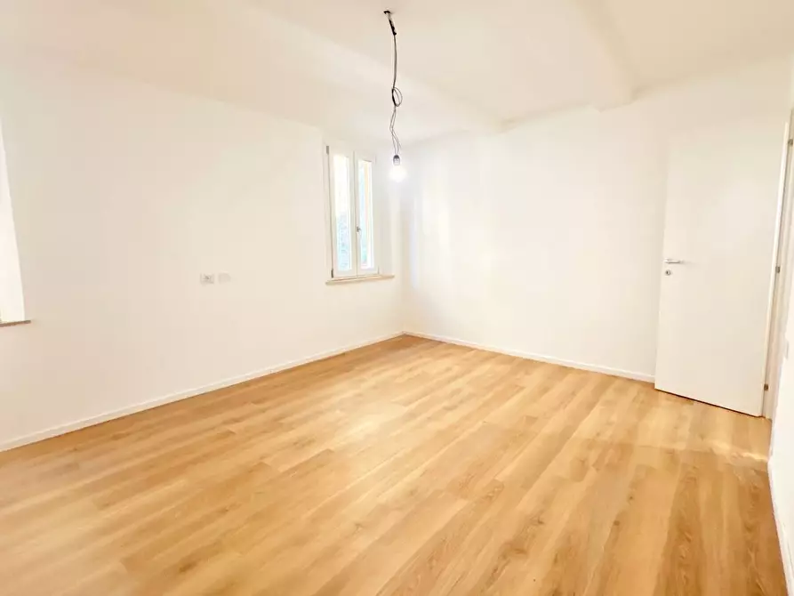 Immagine 6 di Appartamento in vendita  a Mantova