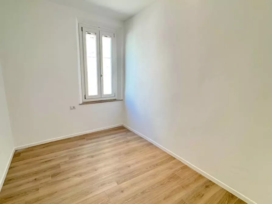 Immagine 18 di Appartamento in vendita  a Mantova