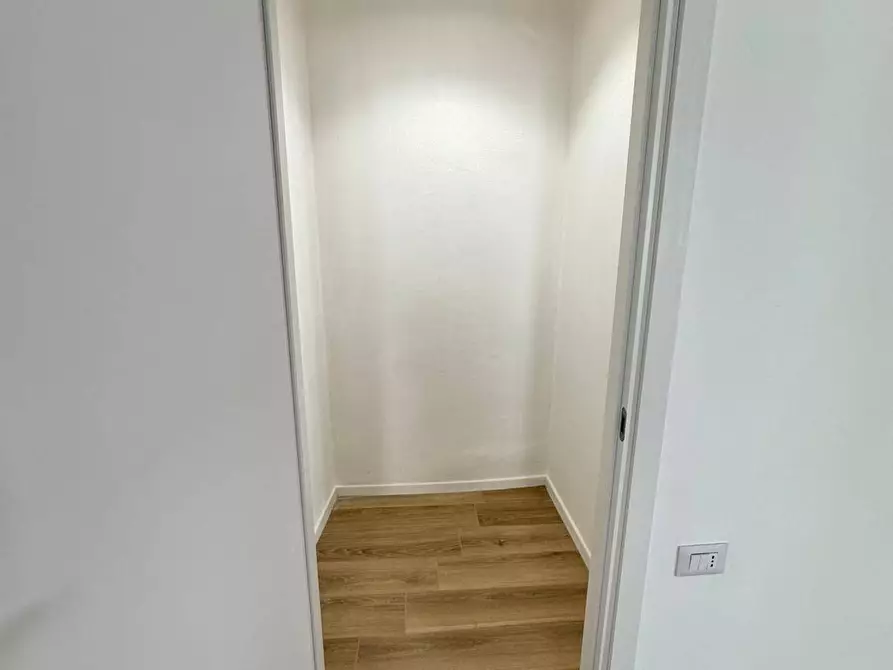 Immagine 15 di Appartamento in vendita  a Mantova