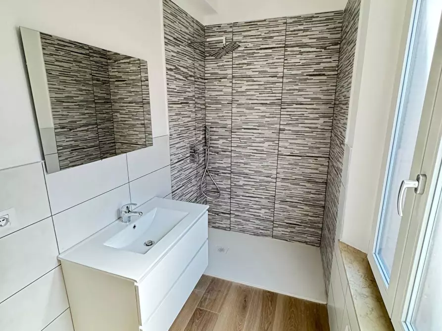 Immagine 20 di Appartamento in vendita  a Mantova