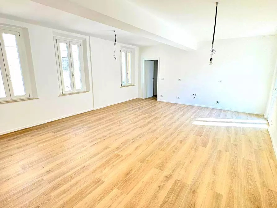 Immagine 4 di Appartamento in vendita  a Mantova