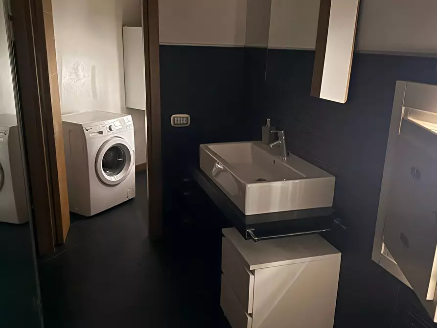 Immagine 18 di Appartamento in affitto  a Mantova