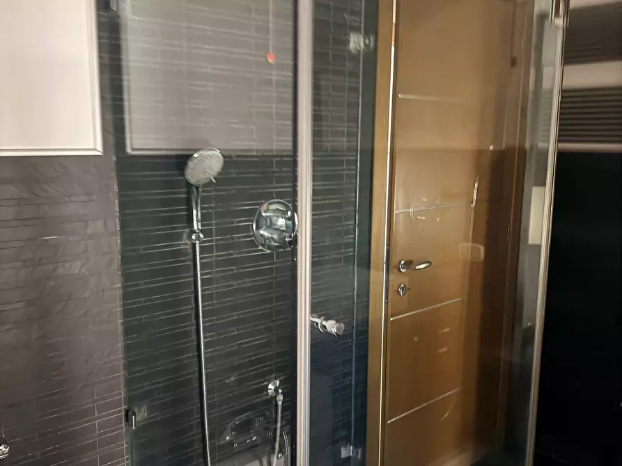 Immagine 19 di Appartamento in affitto  a Mantova