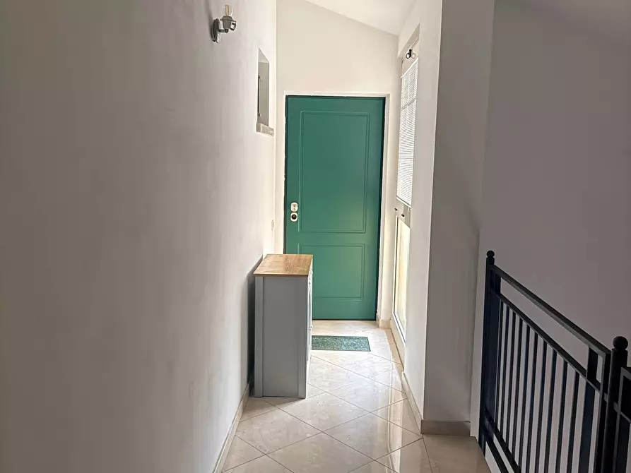 Immagine 6 di Appartamento in affitto  a Mantova