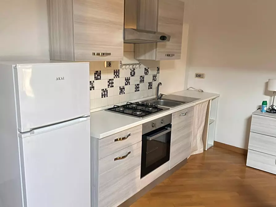 Immagine 11 di Appartamento in affitto  a Mantova