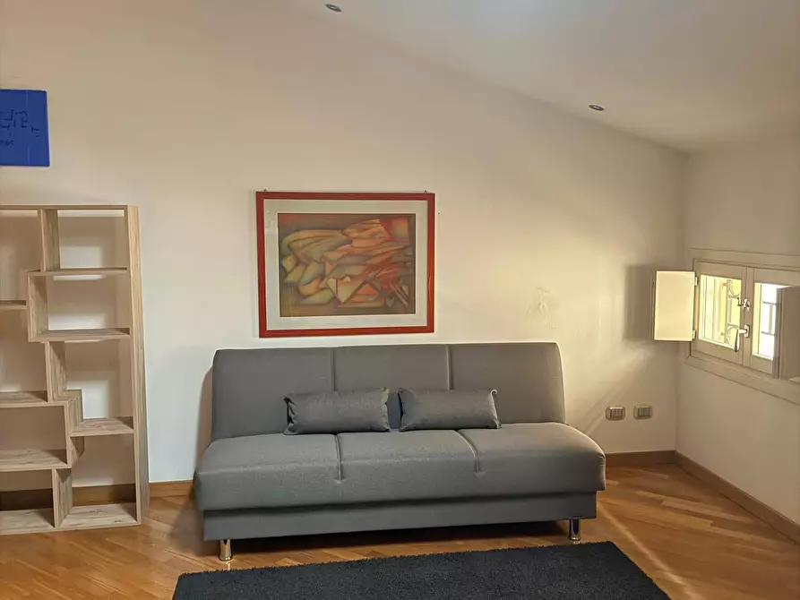 Immagine 8 di Appartamento in affitto  a Mantova