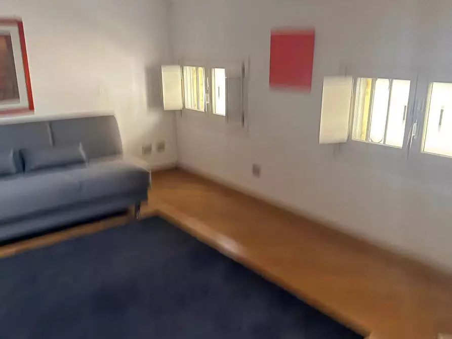 Immagine 9 di Appartamento in affitto  a Mantova