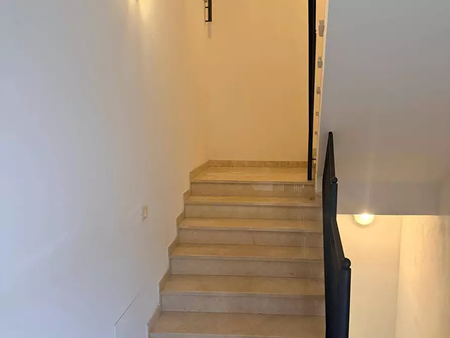 Immagine 3 di Appartamento in affitto  a Mantova