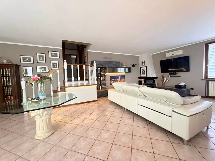 Immagine 8 di Casa indipendente in vendita  a Casalmoro