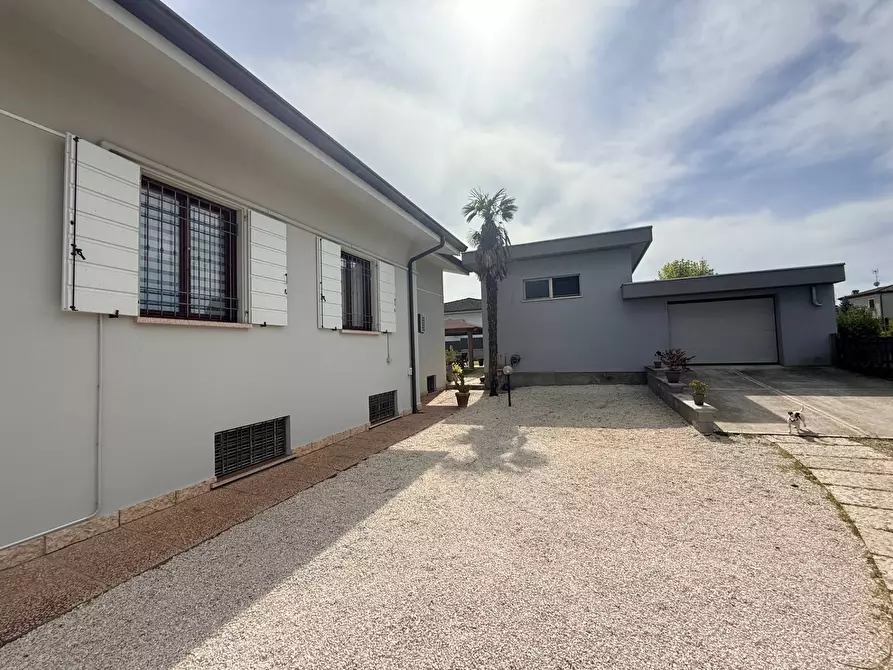 Immagine 55 di Casa indipendente in vendita  a Casalmoro