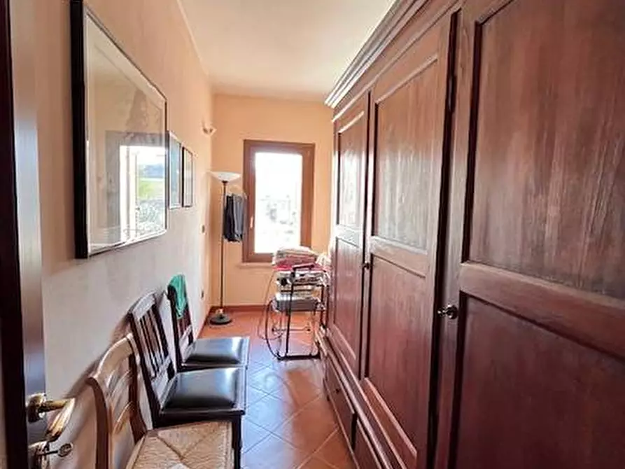 Immagine 9 di Casa indipendente in vendita  a Mantova