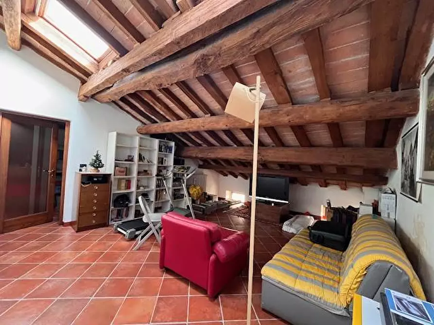 Immagine 13 di Casa indipendente in vendita  a Mantova