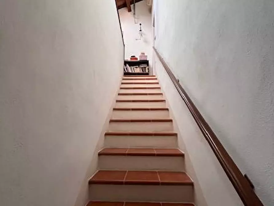 Immagine 12 di Casa indipendente in vendita  a Mantova