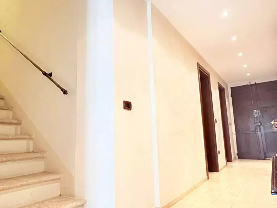 Immagine 7 di Casa indipendente in vendita  a Mantova