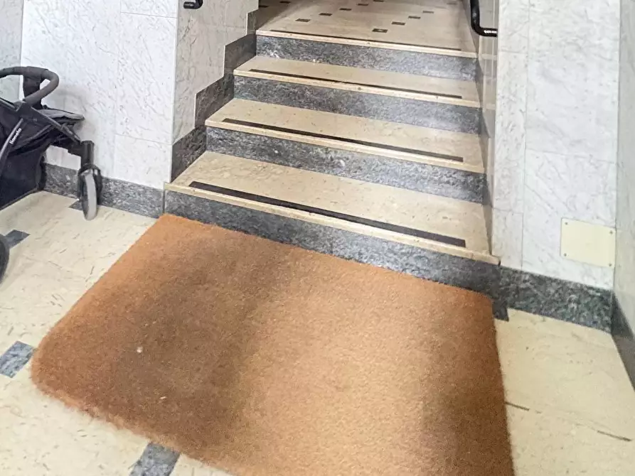 Immagine 3 di Appartamento in vendita  a Mantova