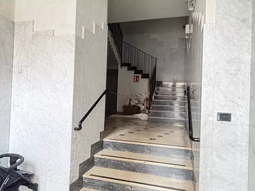 Immagine 2 di Appartamento in vendita  a Mantova