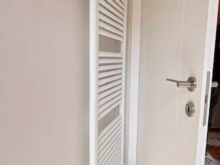 Immagine 6 di Appartamento in vendita  a Mantova