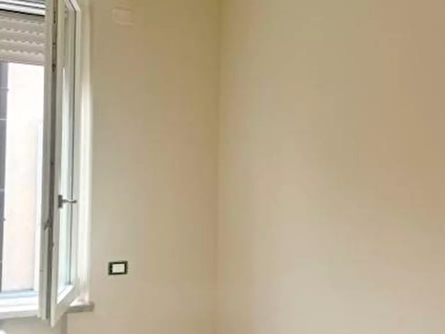 Immagine 11 di Appartamento in vendita  a Mantova