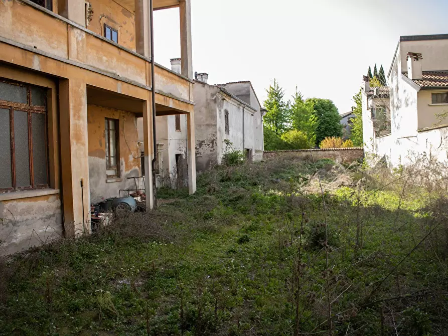 Immagine 38 di Casa indipendente in vendita  a Mantova