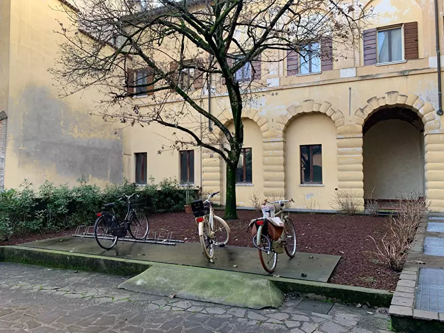 Immagine 17 di Appartamento in vendita  a Mantova