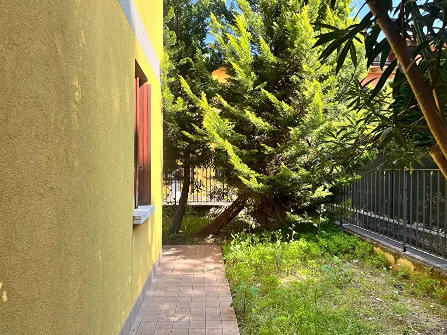 Immagine 8 di Appartamento in vendita  a Mantova