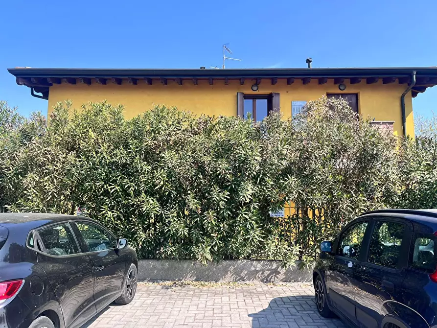 Immagine 13 di Appartamento in vendita  a Mantova