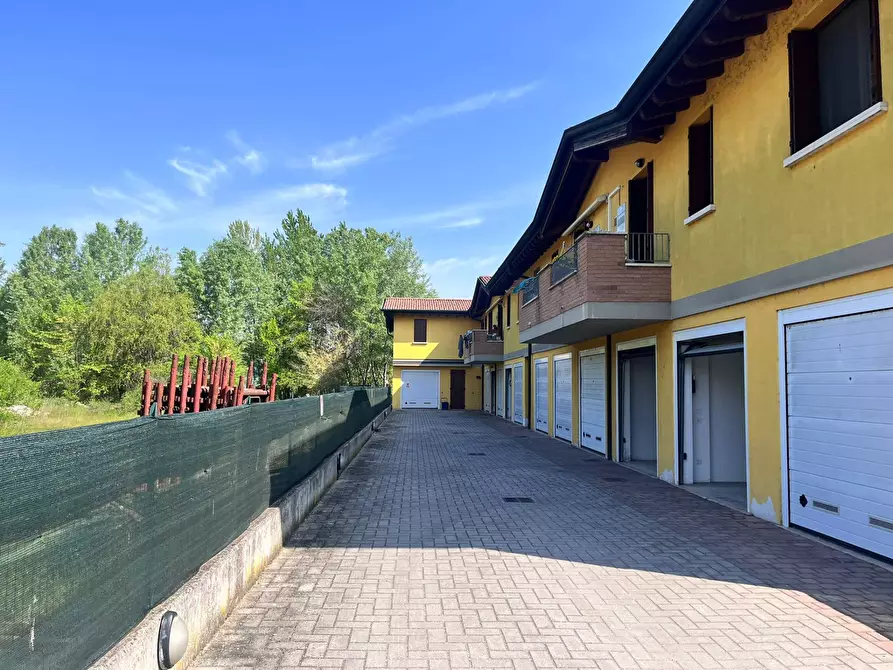 Immagine 14 di Appartamento in vendita  a Mantova