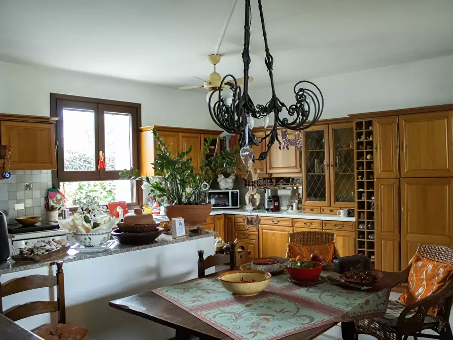 Immagine 12 di Villa in vendita  a Porto Mantovano