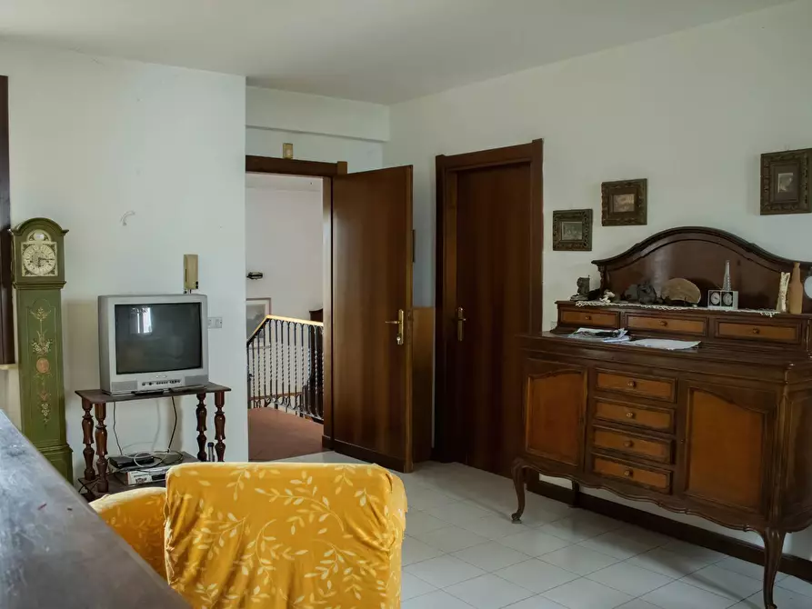 Immagine 29 di Villa in vendita  a Porto Mantovano