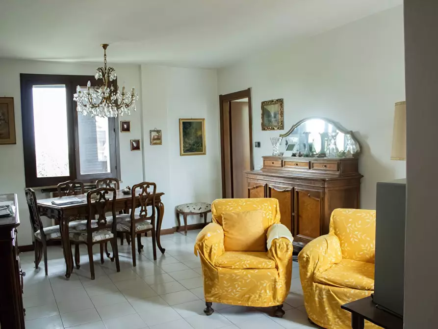 Immagine 28 di Villa in vendita  a Porto Mantovano