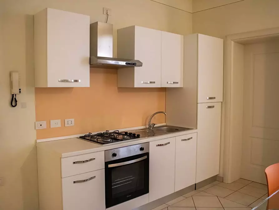 Immagine 4 di Appartamento in vendita  a Mantova