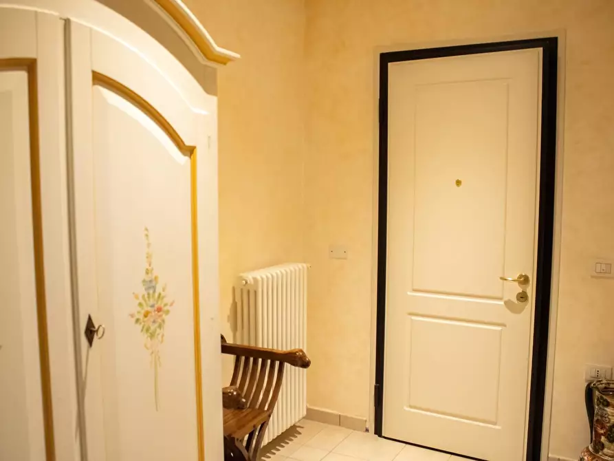 Immagine 1 di Appartamento in vendita  a Mantova
