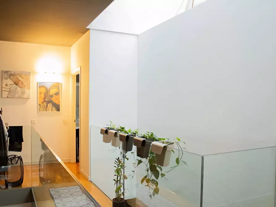 Immagine 10 di Villa in vendita  a Mantova