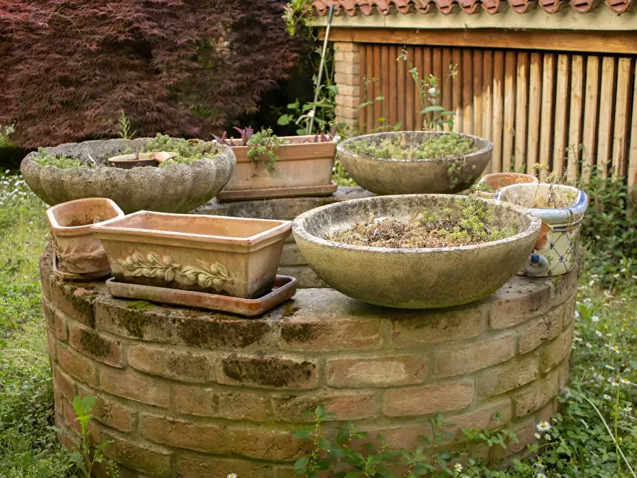 Immagine 15 di Casa indipendente in vendita  a Mantova