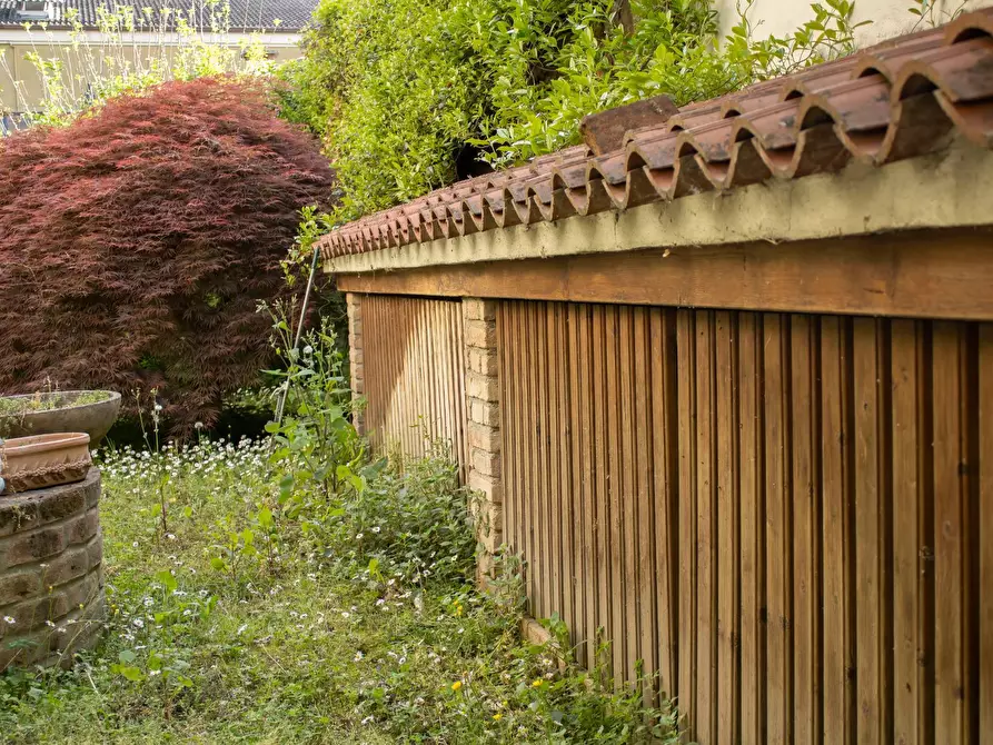 Immagine 16 di Casa indipendente in vendita  a Mantova