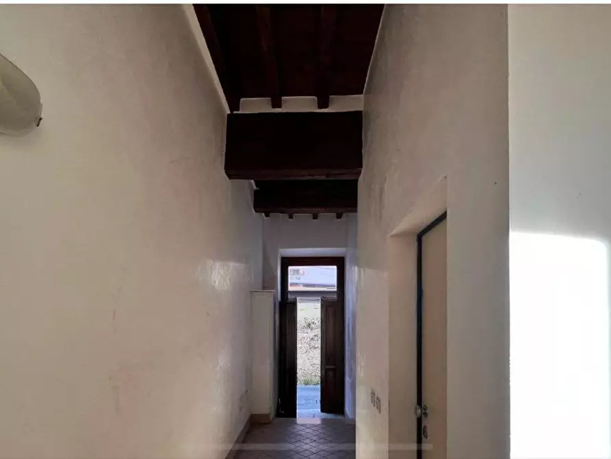 Immagine 17 di Appartamento in vendita  a Mantova