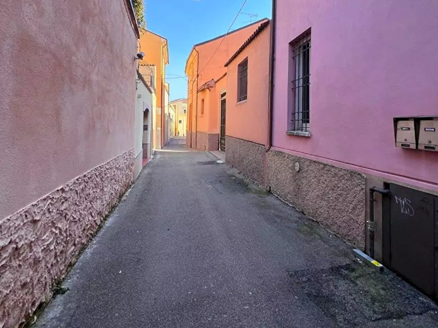 Immagine 19 di Appartamento in vendita  a Mantova