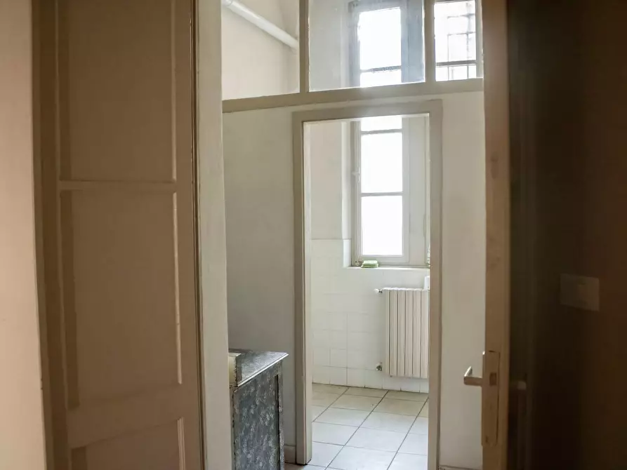 Immagine 5 di Appartamento in vendita  a Mantova