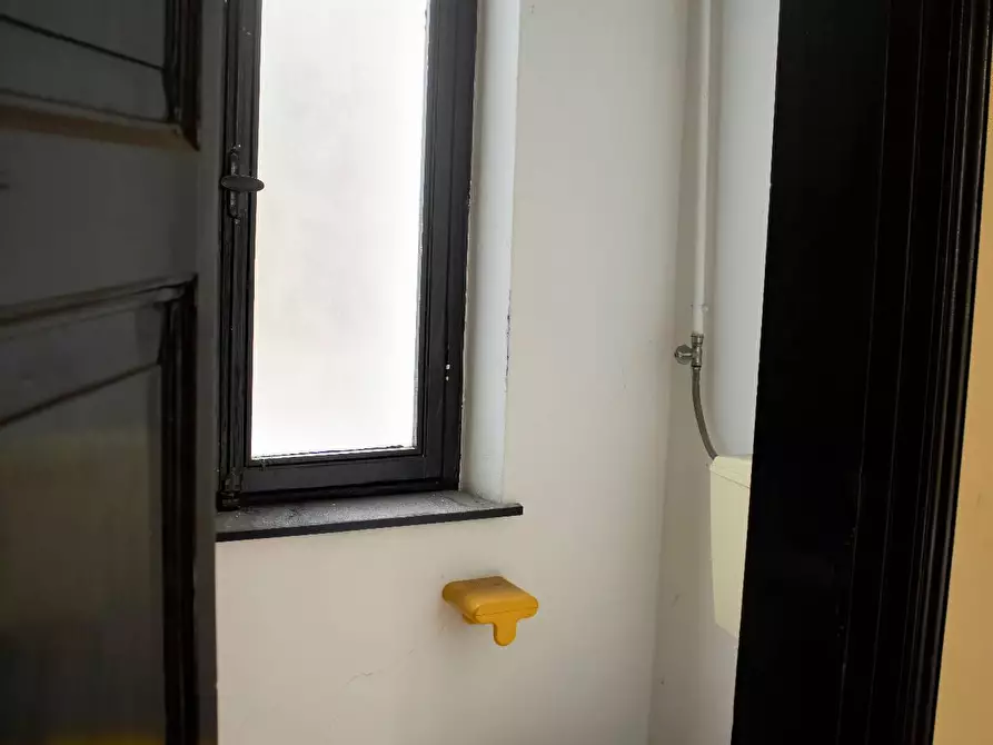 Immagine 5 di Appartamento in vendita  a Mantova