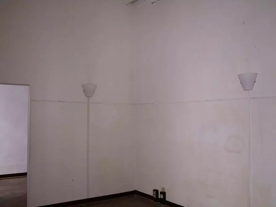 Immagine 7 di Appartamento in vendita  a Mantova