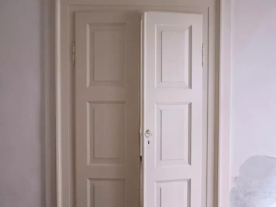 Immagine 12 di Appartamento in vendita  a Mantova