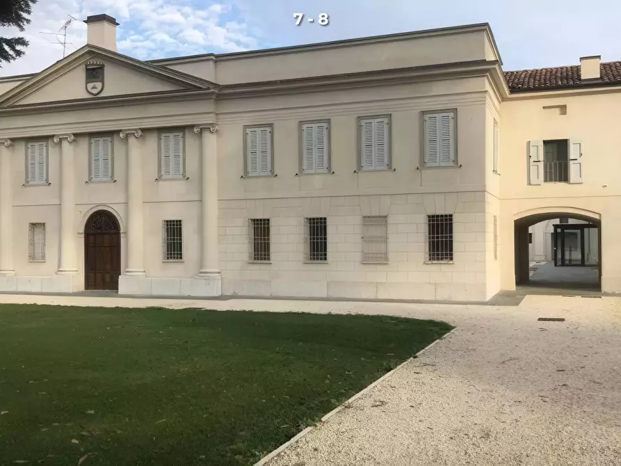 Immagine 2 di Villa in vendita  a Sabbioneta