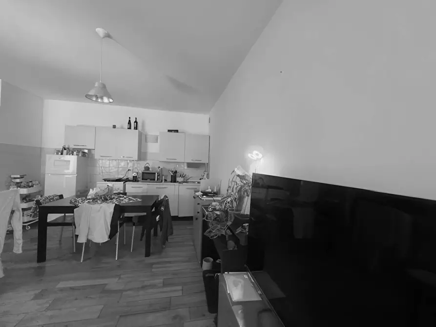 Immagine 10 di Appartamento in vendita  a Mantova