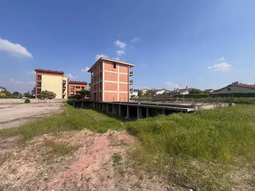 Immagine 1 di Terreno residenziale in vendita  a Borgo Virgilio