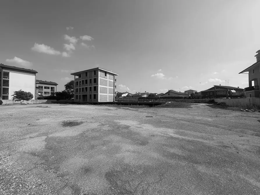 Immagine 7 di Terreno residenziale in vendita  a Borgo Virgilio