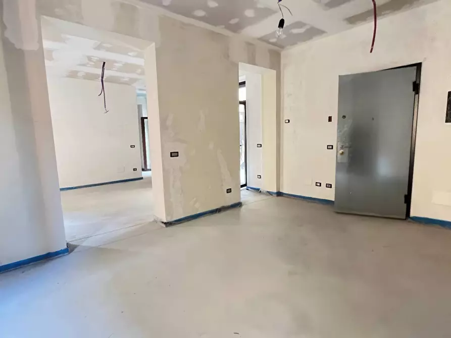 Immagine 2 di Appartamento in vendita  a Mantova