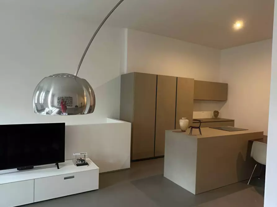 Immagine 1 di Appartamento in vendita  a Mantova